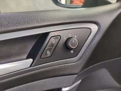 Vendo Volkswagen Golf 2018 - 15900 EUR, 106000 km - AUTO.MOTO.pt