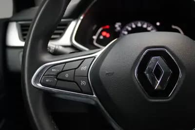 Vendo Renault Captur 2021 - 21500 EUR, 54000 km - AUTO.MOTO.pt