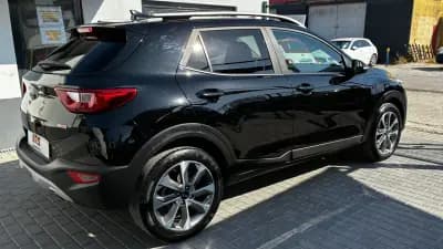 Vendo Kia Stonic 2020 - 15990 EUR, 95920 km - AUTO.MOTO.pt