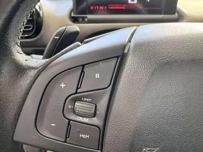 Sell Citroën C4 Cactus 2015 - 10500 EUR, 217000 km - AUTO.MOTO.pt