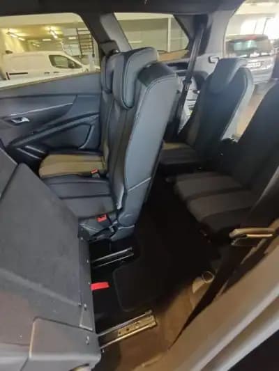 Sell Peugeot 5008 2024 - 31500 EUR, 12350 km - AUTO.MOTO.pt