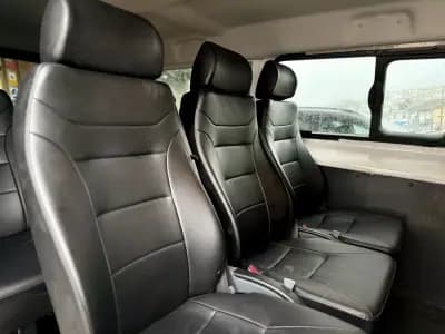 Vendo Opel Vivaro 2024 - 34950 EUR, 102000 km - AUTO.MOTO.pt