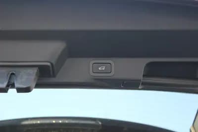 Sell Land Rover Range Rover Sport 2016 - 39500 EUR, 223000 km - AUTO.MOTO.pt