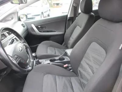 Vendo Kia Ceed SW 2016 - 9900 EUR, 160000 km - AUTO.MOTO.pt