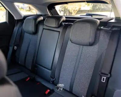 Sell Peugeot 3008 2019 - 17990 EUR, 149900 km - AUTO.MOTO.pt