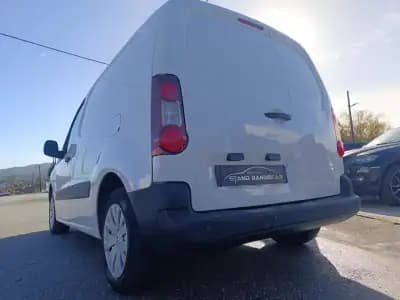 Sell Citroën BERLINGO 3 LUGARES 2017 - 9000 EUR, 220000 km - AUTO.MOTO.pt