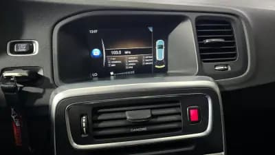 Vendo Volvo V60 Cross Country 2016 - 18180 EUR, 138731 km - AUTO.MOTO.pt