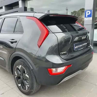 Vendo Kia e-Niro 2023 - 34990 EUR, 23490 km - AUTO.MOTO.pt