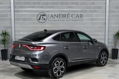 Sell Renault Arkana 2023 - 23450 EUR, 14050 km - AUTO.MOTO.pt