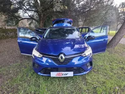 Vendo Renault Clio 2023 - 19990 EUR, 21500 km - AUTO.MOTO.pt