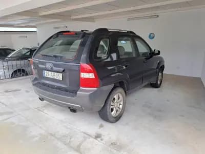 Vendo Kia Sportage 2005 - 6950 EUR, 405798 km - AUTO.MOTO.pt