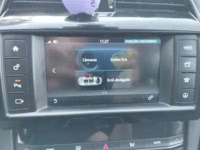 Vendo Jaguar F-Pace 2017 - 24900 EUR, 180000 km - AUTO.MOTO.pt