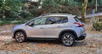 Sell Peugeot 2008 2017 - 12450 EUR, 96000 km - AUTO.MOTO.pt