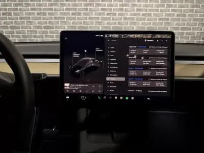 Vendo Tesla Model Y 2022 - 34900 EUR, 77000 km - AUTO.MOTO.pt