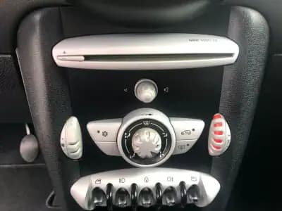 Vendo MINI 2008 - 7999 EUR, 300000 km - AUTO.MOTO.pt