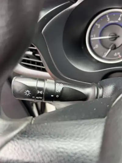 Sell Toyota Hilux 2018 - 25900 EUR, 240740 km - AUTO.MOTO.pt