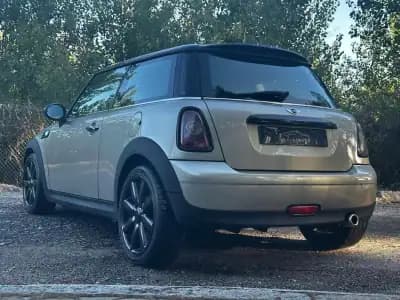 Vendo MINI 2008 - 7999 EUR, 300000 km - AUTO.MOTO.pt