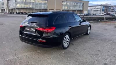 Vendo Mercedes-Benz C 200 2023 - 37990 EUR, 32000 km - AUTO.MOTO.pt