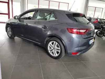 Vendo Renault Mégane 2019 - 13490 EUR, 113000 km - AUTO.MOTO.pt