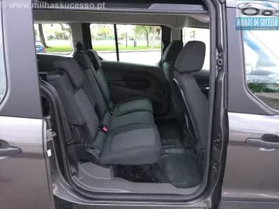 Sell Ford Tourneo Connect 2020 - 19980 EUR, 108000 km - AUTO.MOTO.pt