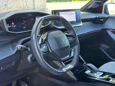 Vendo Peugeot e-208 2020 - 17500 EUR, 77000 km - AUTO.MOTO.pt