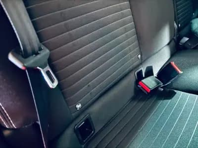 Vendo Renault Clio 2017 - 13990 EUR, 104061 km - AUTO.MOTO.pt