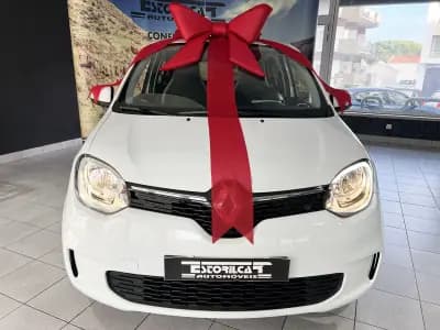 Vendo Renault Twingo 2021 - 12600 EUR, 23035 km - AUTO.MOTO.pt