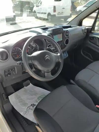 Vendo Citroën Berlingo 2018 - 13980 EUR, 78106 km - AUTO.MOTO.pt