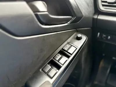 Vendo Isuzu D-Max 2023 - 32950 EUR, 109000 km - AUTO.MOTO.pt