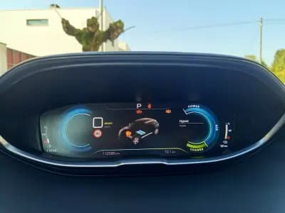 Sell Peugeot 3008 2022 - 21990 EUR, 112600 km - AUTO.MOTO.pt