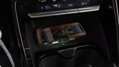 Vendo Citroën C3 2025 - 18350 EUR, 24000 km - AUTO.MOTO.pt