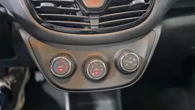 Sell Opel Karl 2018 - 9990 EUR, 125000 km - AUTO.MOTO.pt