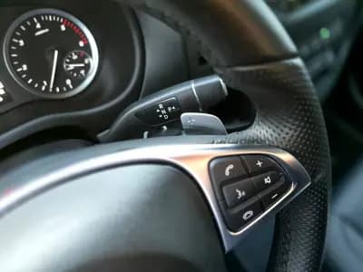 Sell Mercedes-Benz Vito Tourer 2024 - 54990 EUR, 64000 km - AUTO.MOTO.pt