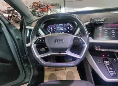 Vendo Audi Q4 e-tron 2021 - 27900 EUR, 85105 km - AUTO.MOTO.pt