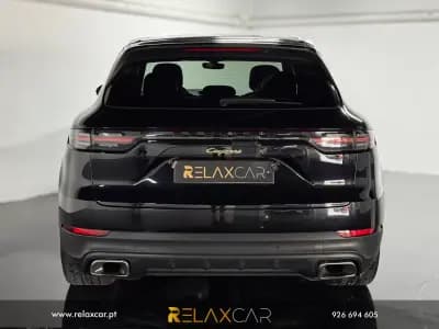 Vendo Porsche Cayenne 2018 - 53990 EUR, 150300 km - AUTO.MOTO.pt