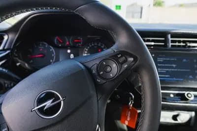 Vendo Opel Corsa 2023 - 13900 EUR, 53100 km - AUTO.MOTO.pt