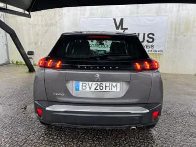 Vendo Peugeot 2008 2022 - 19500 EUR, 136000 km - AUTO.MOTO.pt