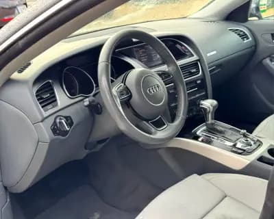 Vendo Audi A5 Sportback 2013 - 8450 EUR, 407494 km - AUTO.MOTO.pt