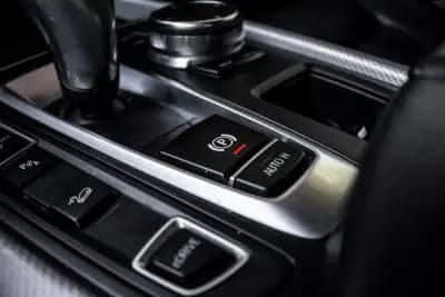 Sell BMW X5 2018 - 31000 EUR, 155206 km - AUTO.MOTO.pt