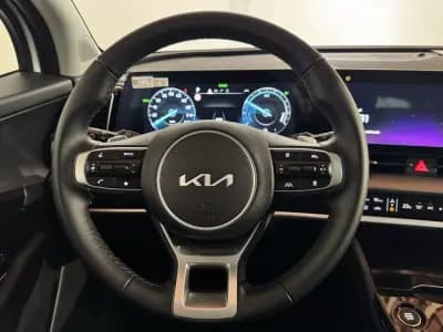 Sell Kia Sportage 2025 - 38900 EUR, 2350 km - AUTO.MOTO.pt