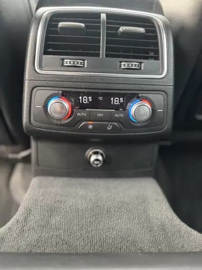 Vendo Audi A6 Avant 2017 - 19750 EUR, 258000 km - AUTO.MOTO.pt