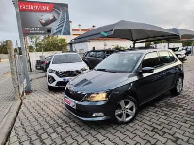 Vendo Skoda Fabia 2015 - 11900 EUR, 130000 km - AUTO.MOTO.pt