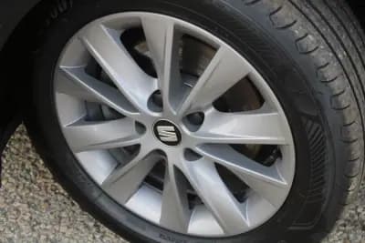 Vendo SEAT Leon ST 2018 - 12990 EUR, 200000 km - AUTO.MOTO.pt