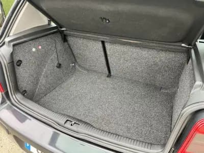 Vendo Volkswagen Golf 2002 - 5900 EUR, 257000 km - AUTO.MOTO.pt