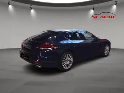 Vendo Porsche Panamera 2014 - 55000 EUR, 117234 km - AUTO.MOTO.pt