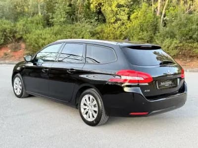 Vendo Peugeot 308 SW 2020 - 12900 EUR, 135154 km - AUTO.MOTO.pt