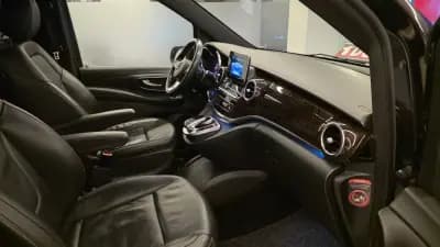 Vendo Mercedes-Benz V 220 2016 - 29900 EUR, 321809 km - AUTO.MOTO.pt