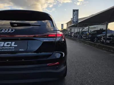 Vendo Audi Q4 e-tron 2022 - 36990 EUR, 56000 km - AUTO.MOTO.pt