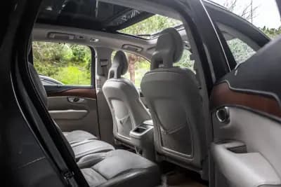 Sell Volvo XC 90 2016 - 24990 EUR, 206775 km - AUTO.MOTO.pt