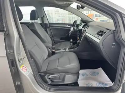 Sell Volkswagen Golf 2017 - 14850 EUR, 162567 km - AUTO.MOTO.pt